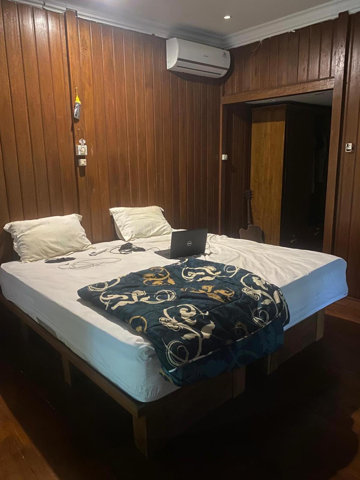 Privatunterkunft Hendro's Surf Camp Pulau Merah